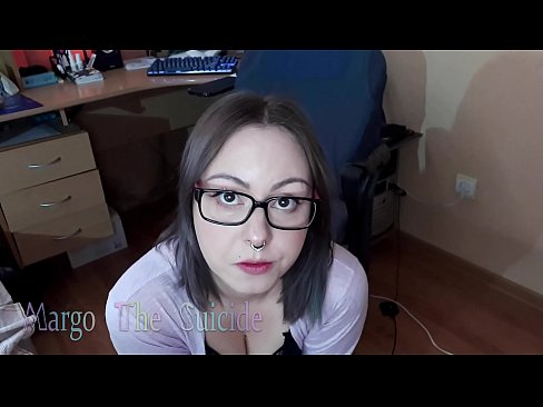 ❤️ Sexet pige med briller sutter Dildo dybt på kamera ❤❌ Super sex at da.massagecenter-yalta.ru ❌️