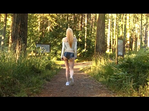 ❤️ Smuk kvinde bevæger sig langsomt, ikke nøgen video ❤❌ Super sex at da.massagecenter-yalta.ru ❌️